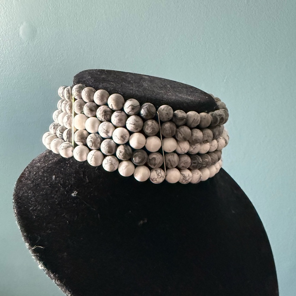 Beaded choker necklace - Picture 3 of 5